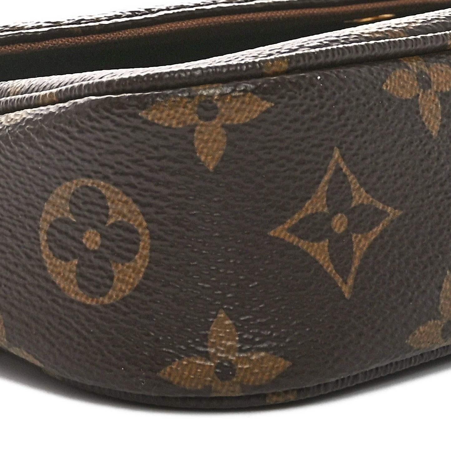 Monogram Ivy Wallet On Chain