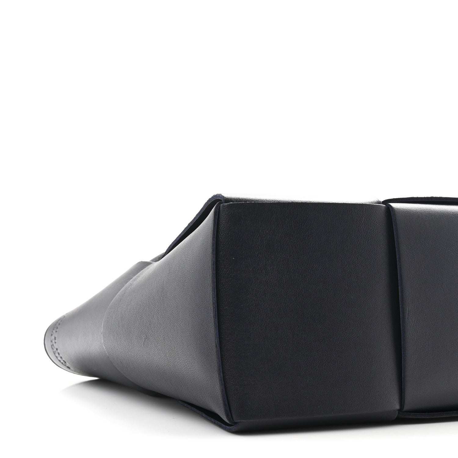 Bottega Veneta Nappa Maxi Intrecciato Small Arco Tote Space 9 of 10