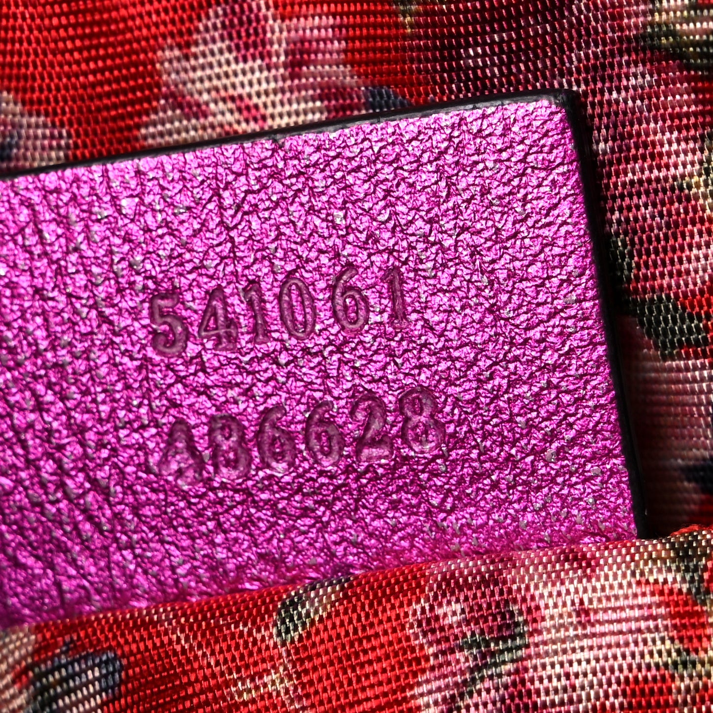 Laminated Nappa Trapuntata Small Zumi Shoulder Bag Fuxia