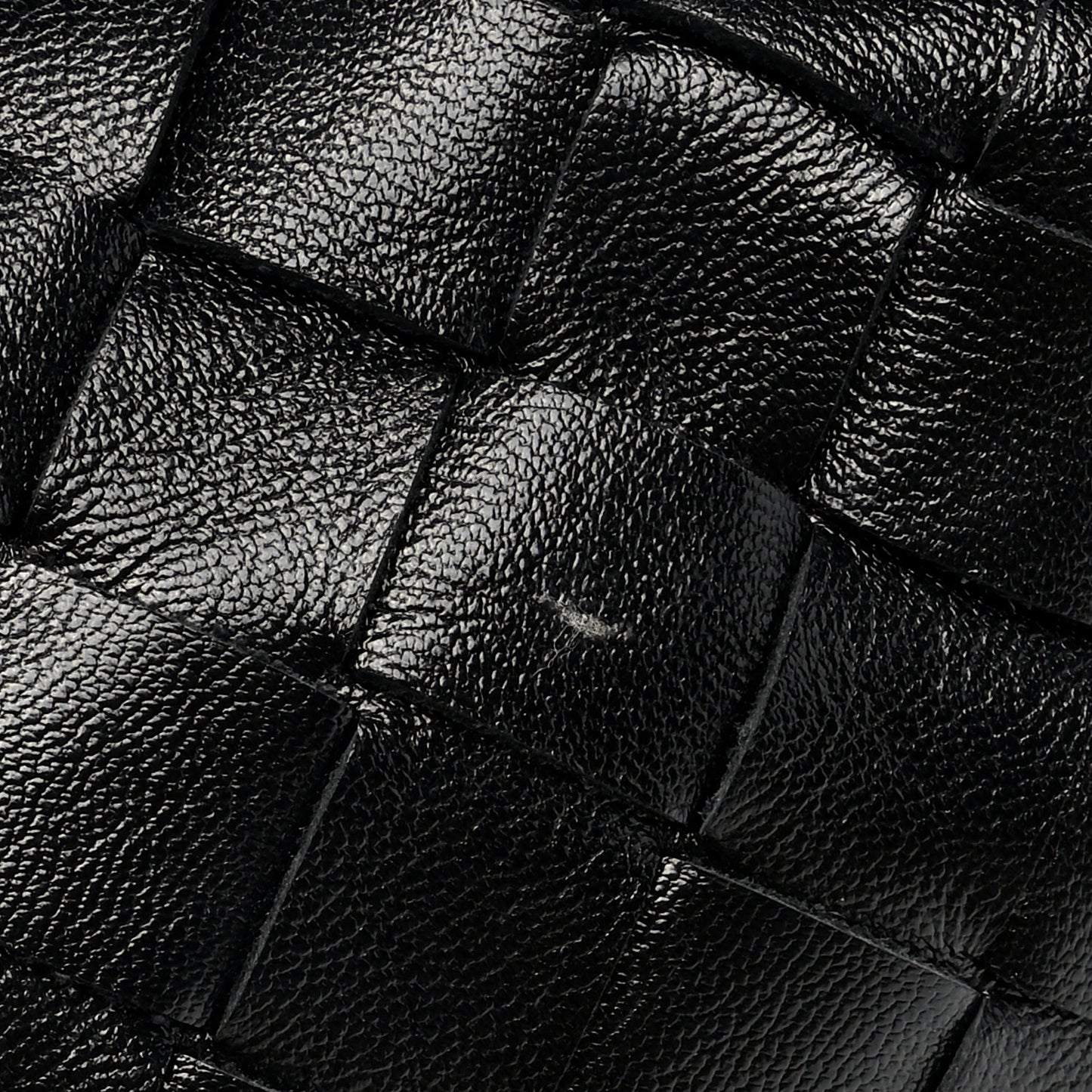 Calfskin Intrecciato Mini Hop Black