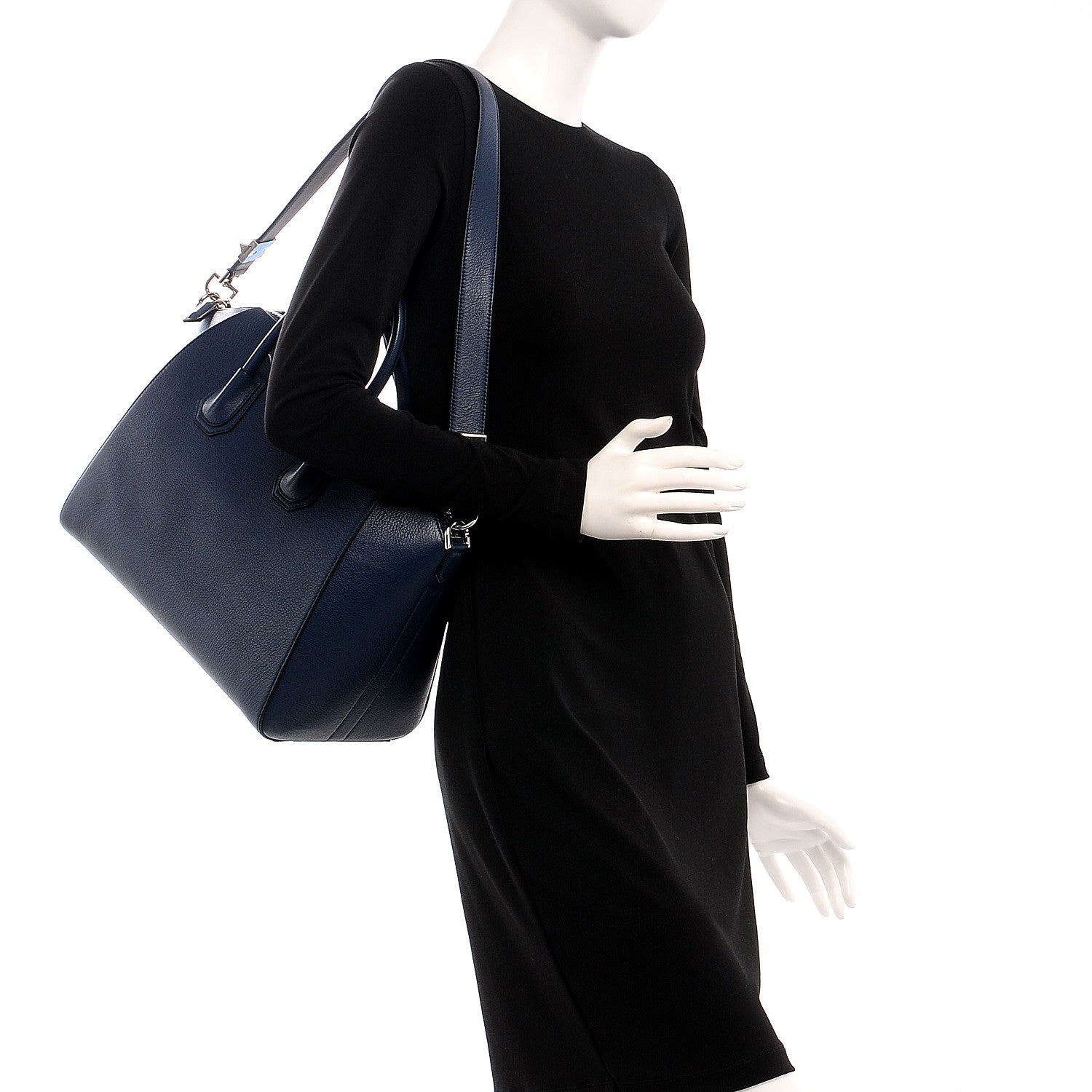 Givenchy Sugar Goatskin Medium Antigona Night Blue 2 of 8