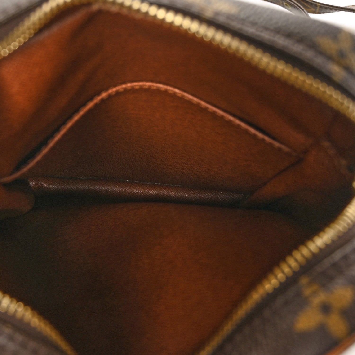 Louis Vuitton Monogram Danube 21 5 of 6