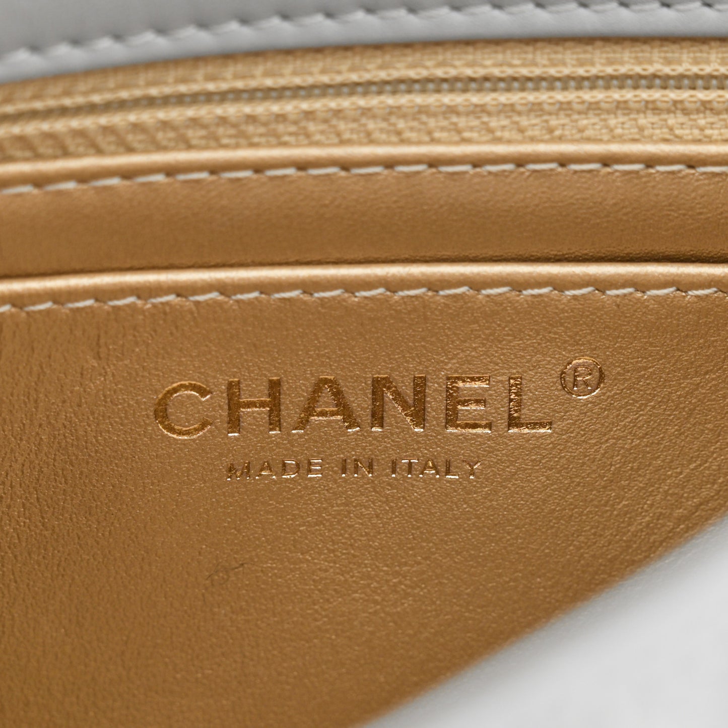 Lambskin Quilted Mini Pearl Crush Flap Light Grey
