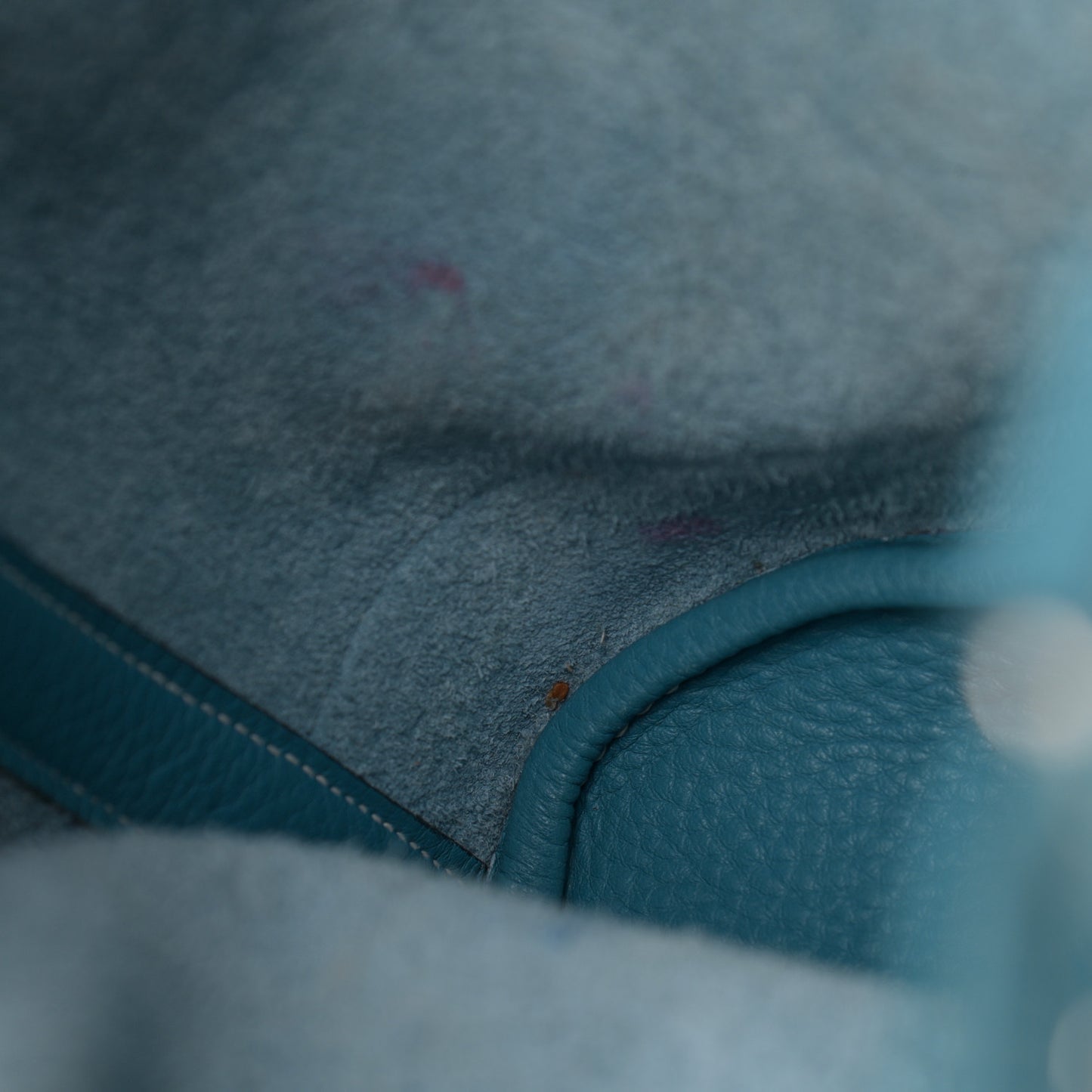 Taurillon Clemence Market 28 Blue Jean