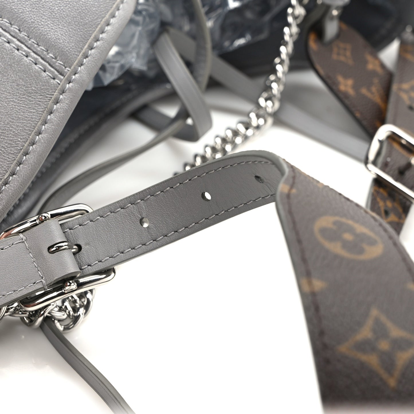 Lambskin CarryAll Cargo Vibe PM Trianon Gray