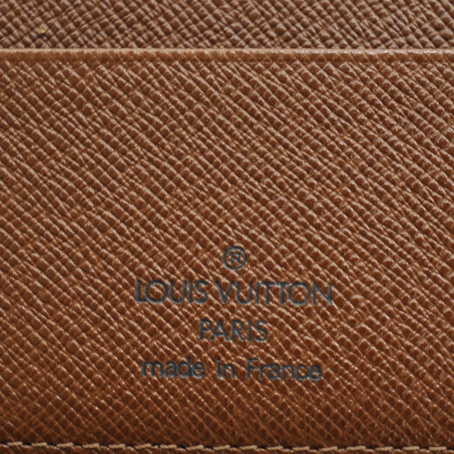 Louis Vuitton Monogram Passport Cover 6 of 7