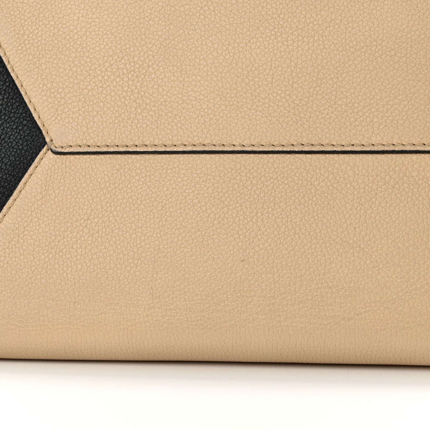 Calfskin Lockme Cabas Vanille Black