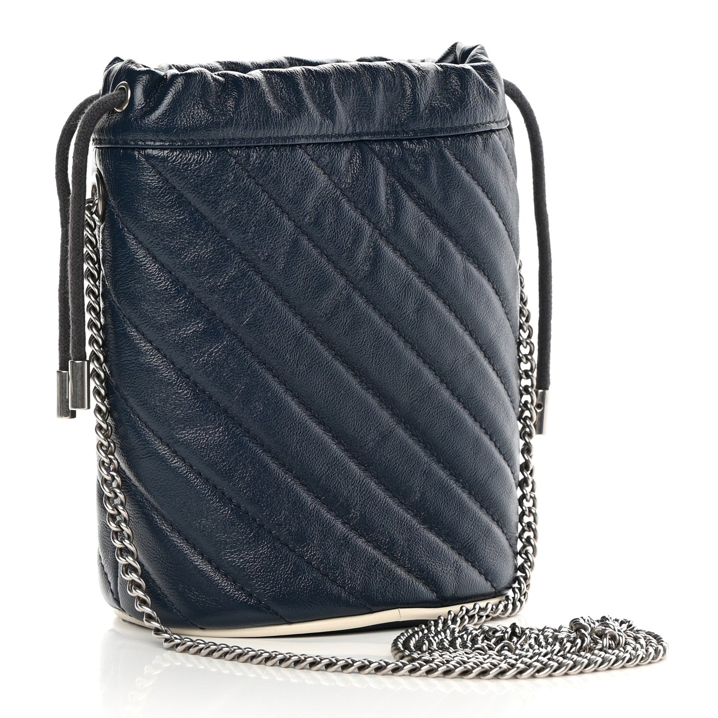 Vintage Effect Calfskin Matelasse Diagonal Mini Torchon GG Marmont 2.0 Bucket Bag Blue Agata Mystic White