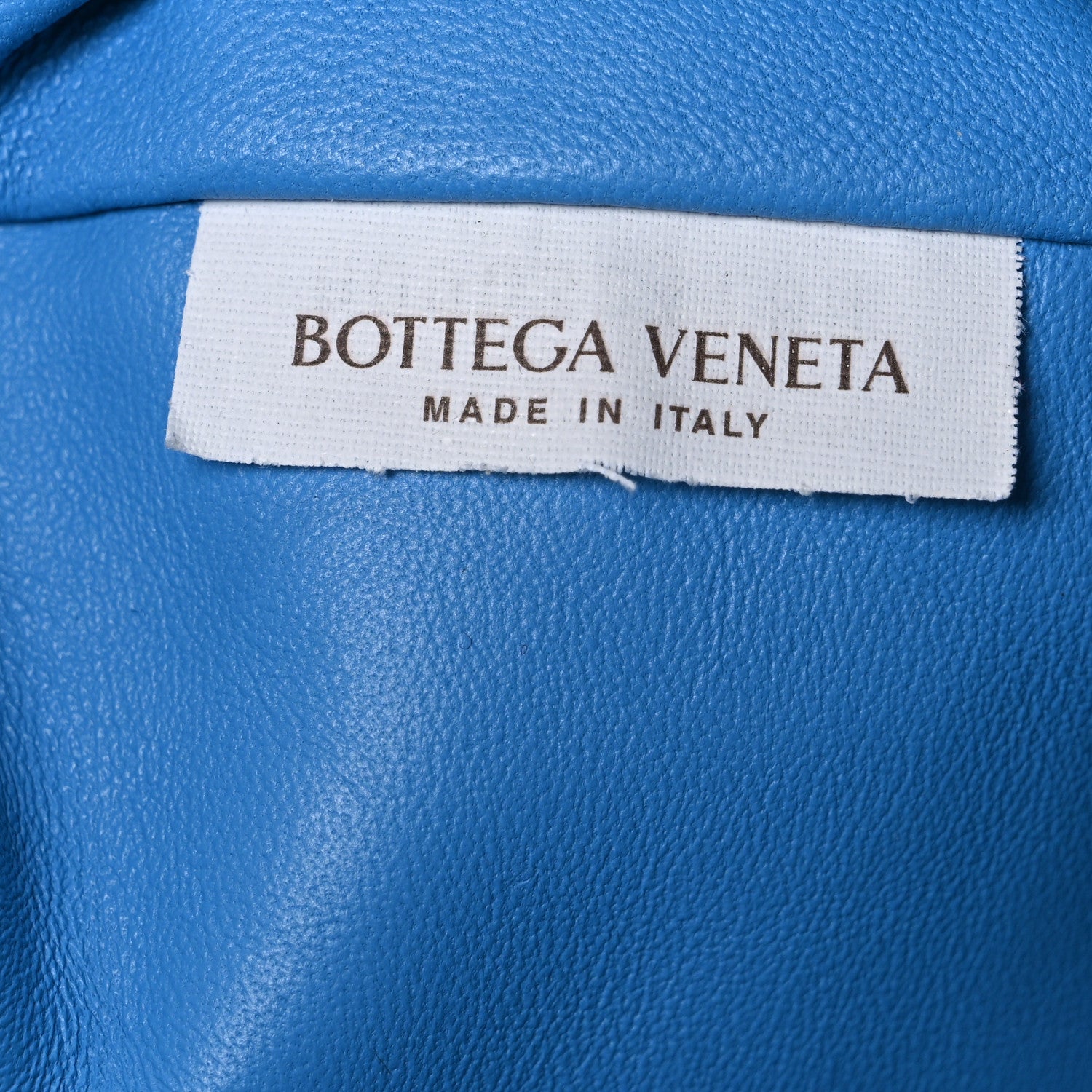 Bottega Veneta Nappa Maxi Intrecciato The Pouch Oversized Clutch Swimming Pool 7 of 11