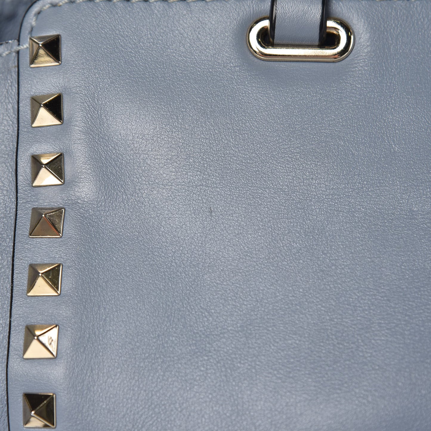 Vitello Medium Rockstud Tote London Stone
