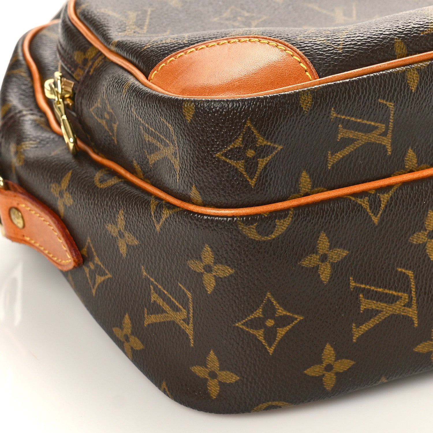 Louis Vuitton Monogram Nil 28 7 of 8