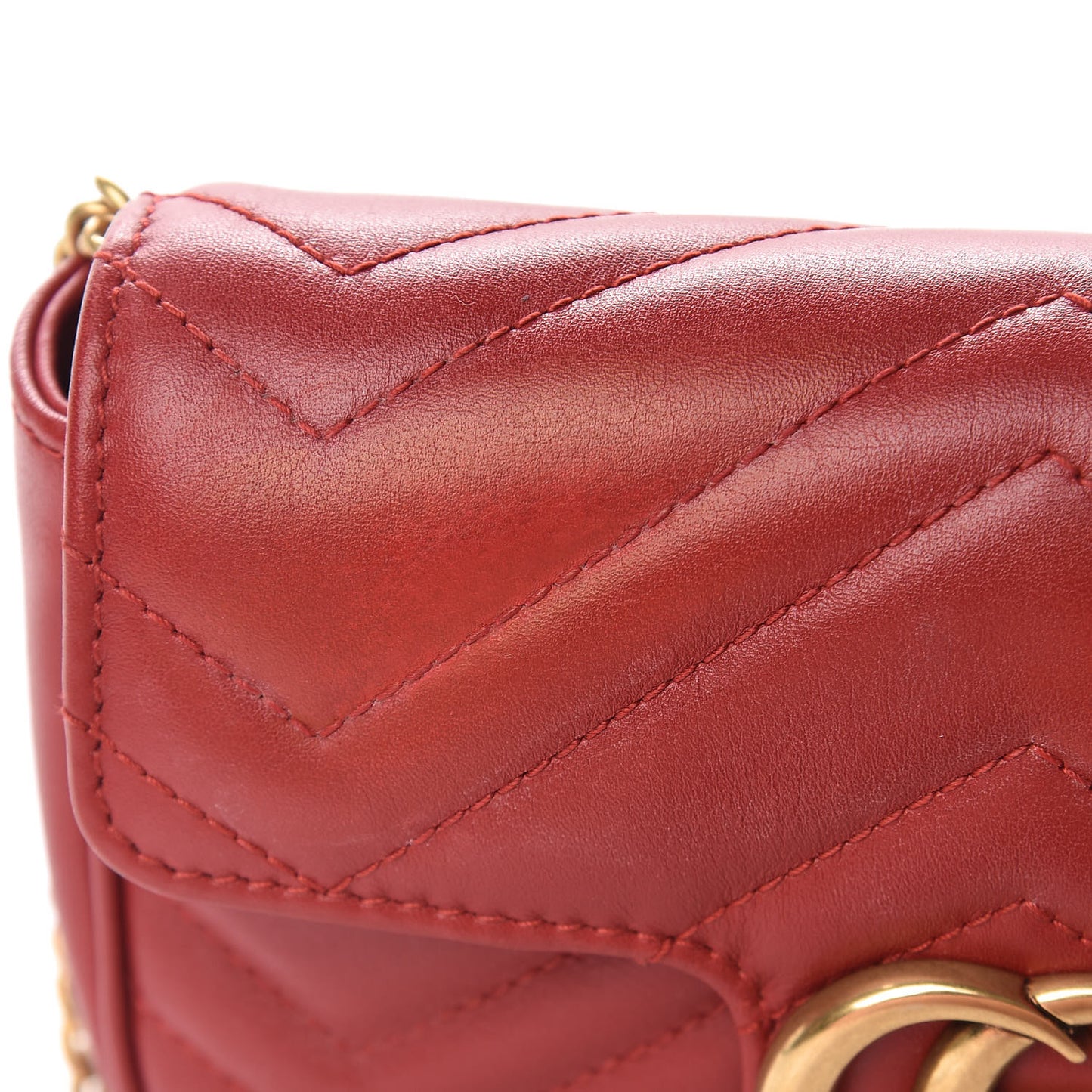 Calfskin Matelasse Super Mini GG Marmont Shoulder Bag Hibiscus Red