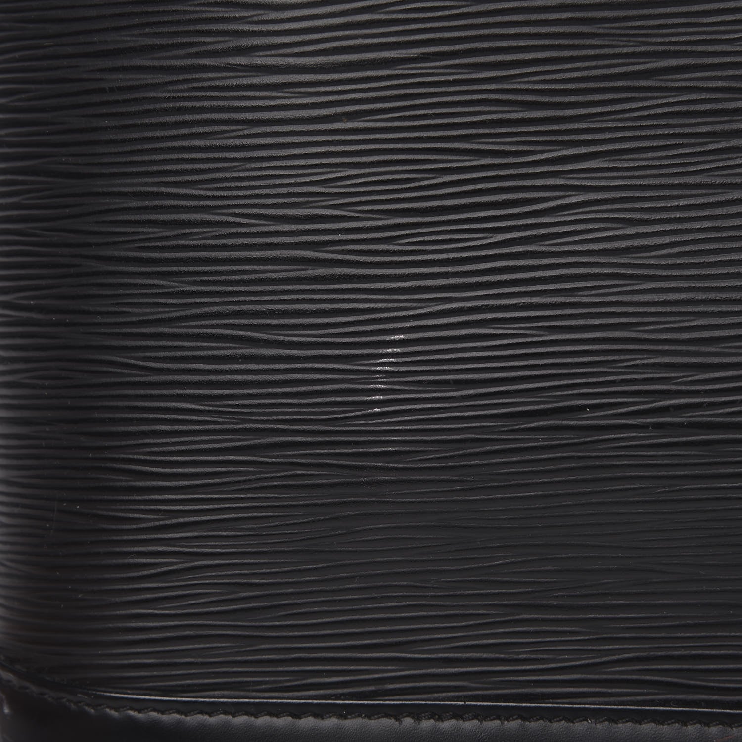 Louis Vuitton Epi Alma PM Black 11 of 18