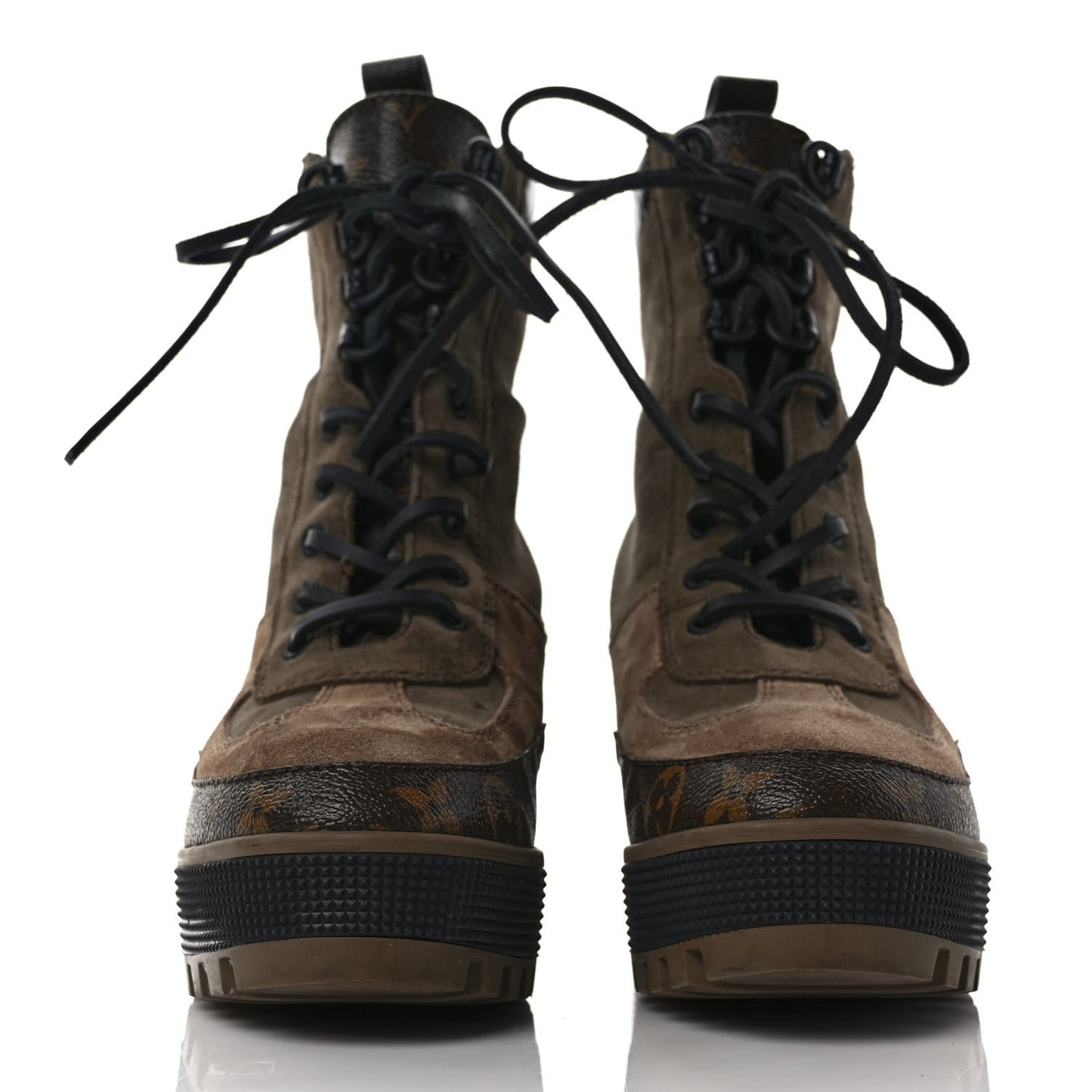 Suede Calfskin Crocodile Embossed Patent Monogram Laureate Platform Desert Boots 38 Beige