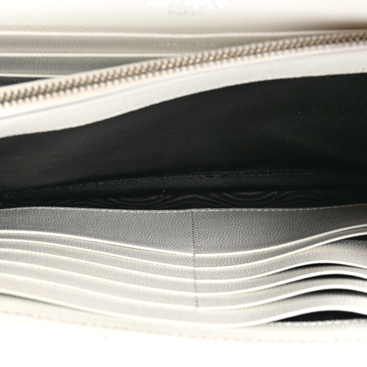 Grain De Poudre Matelasse Chevron Monogram Chain Wallet White