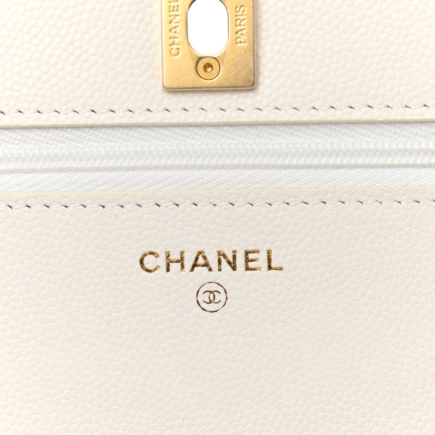 Caviar Quilted Twist Your Buttons Wallet On Chain WOC White