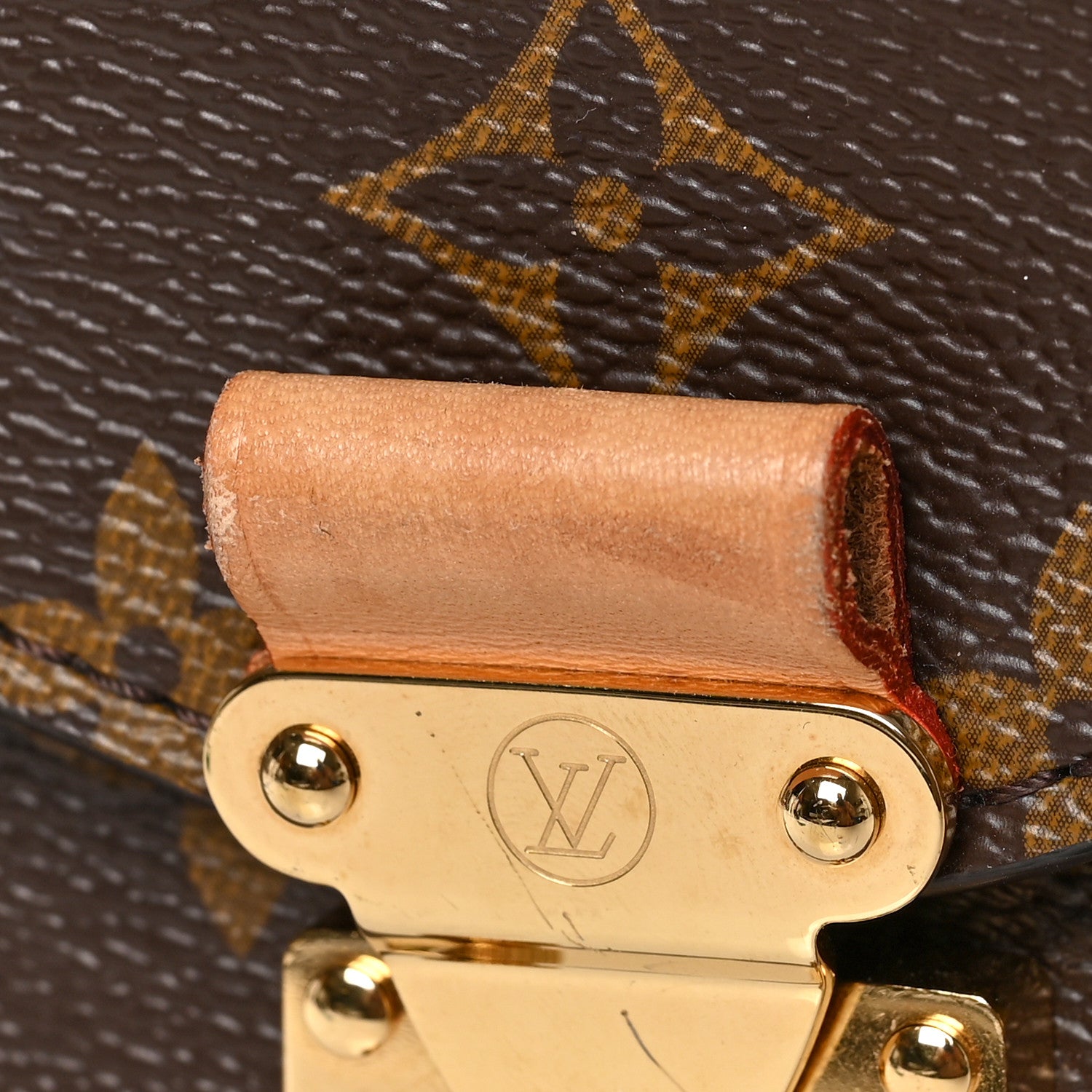 Louis Vuitton Monogram Pochette Metis 9 of 9
