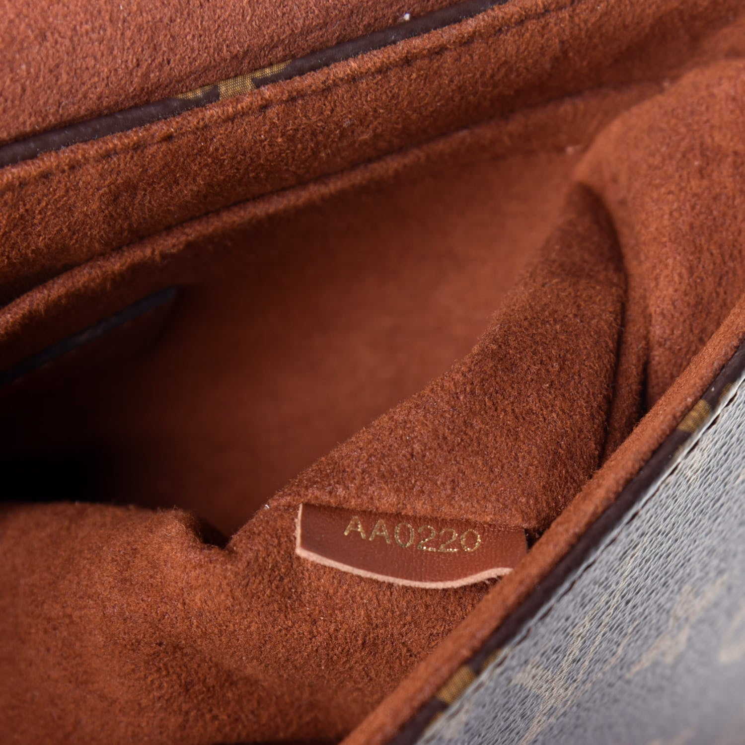 Louis Vuitton Monogram Locky BB Caramel 8 of 11