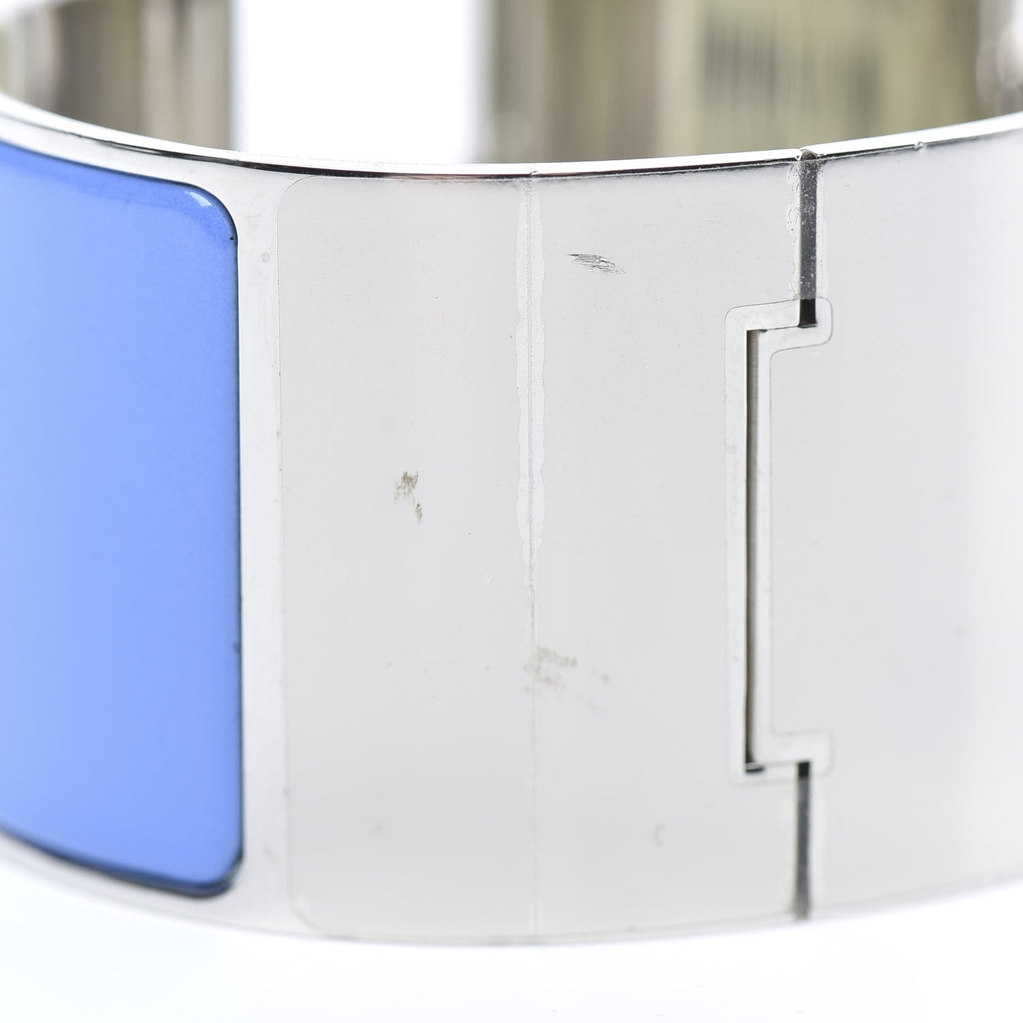 Enamel Extra Wide Clic Clac H Bracelet PM Blanc Bleu Transat