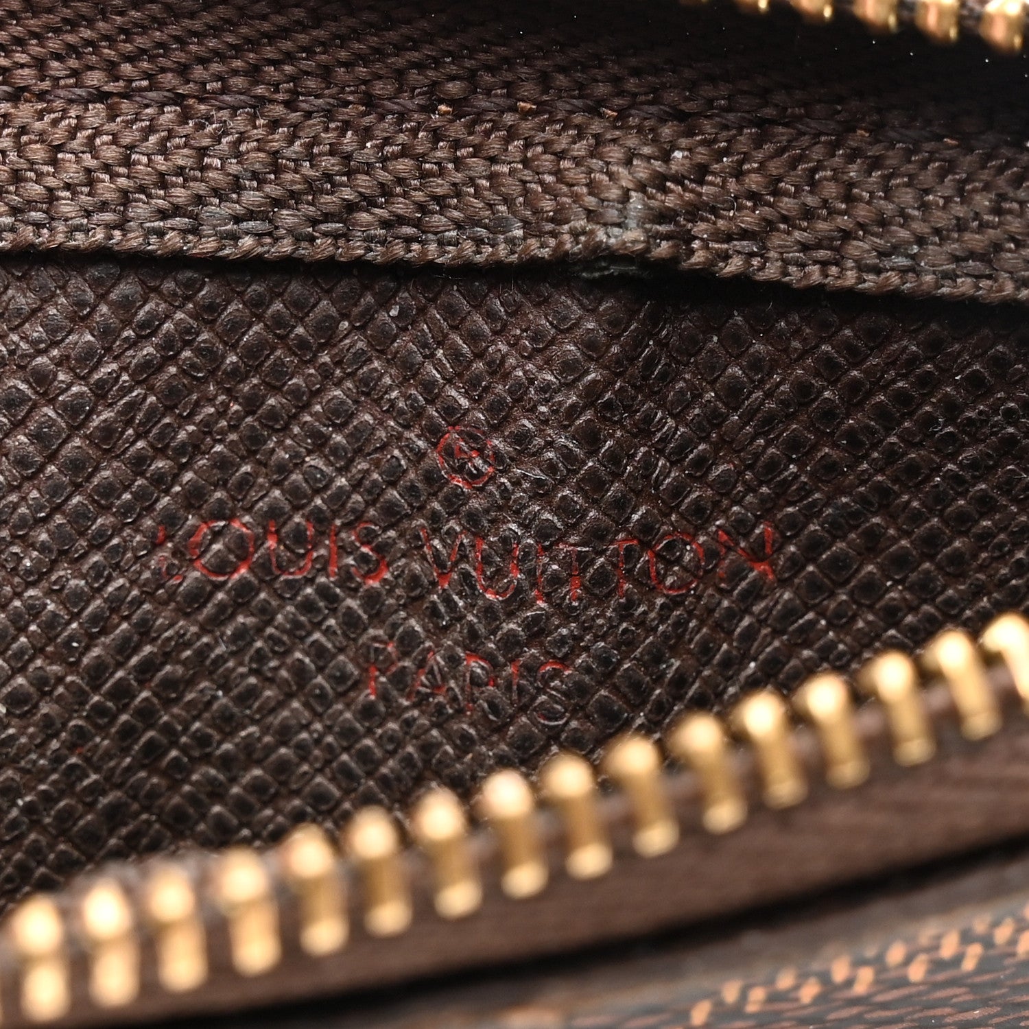 Louis Vuitton Damier Ebene Key Pouch 6 of 9