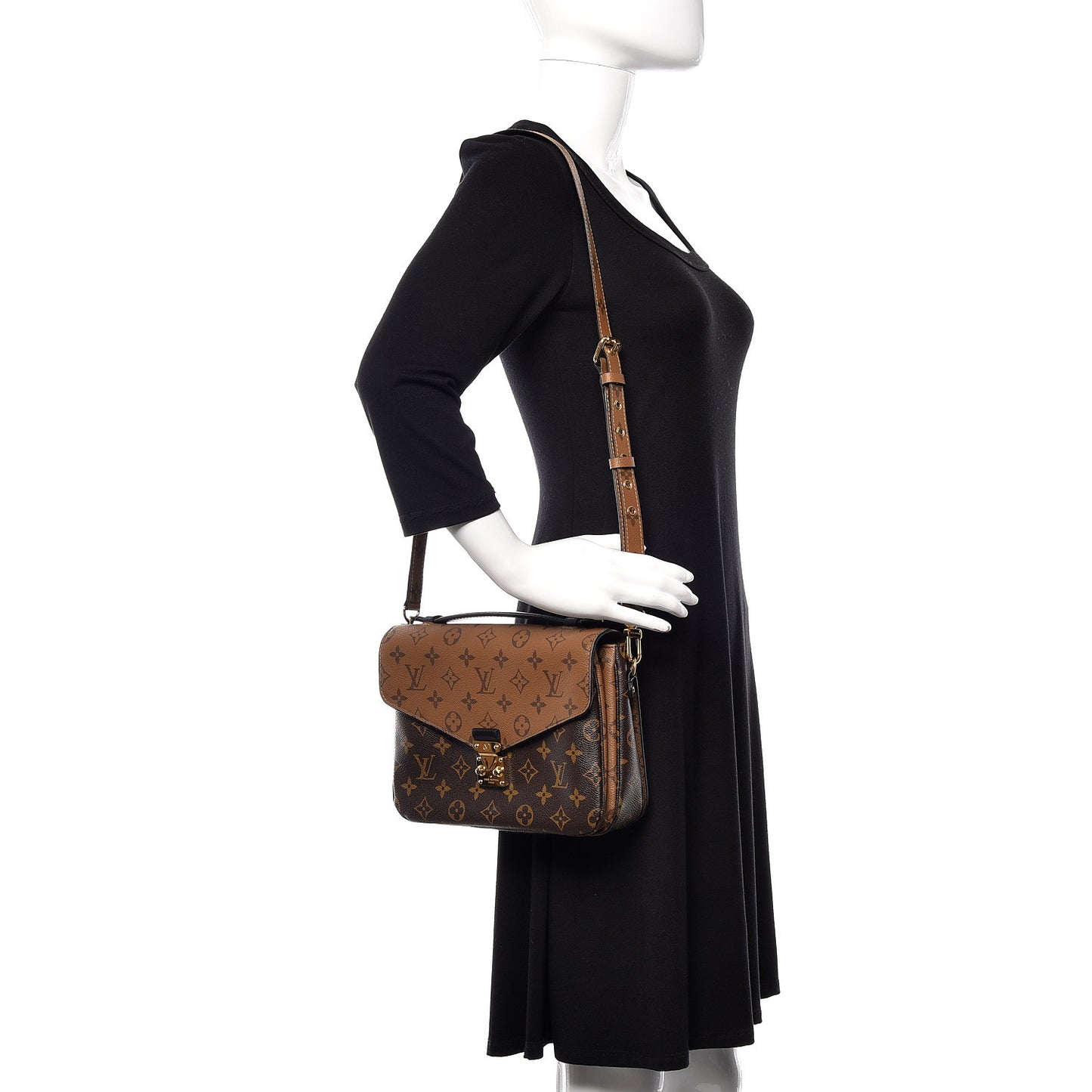 Reverse Monogram Pochette Metis