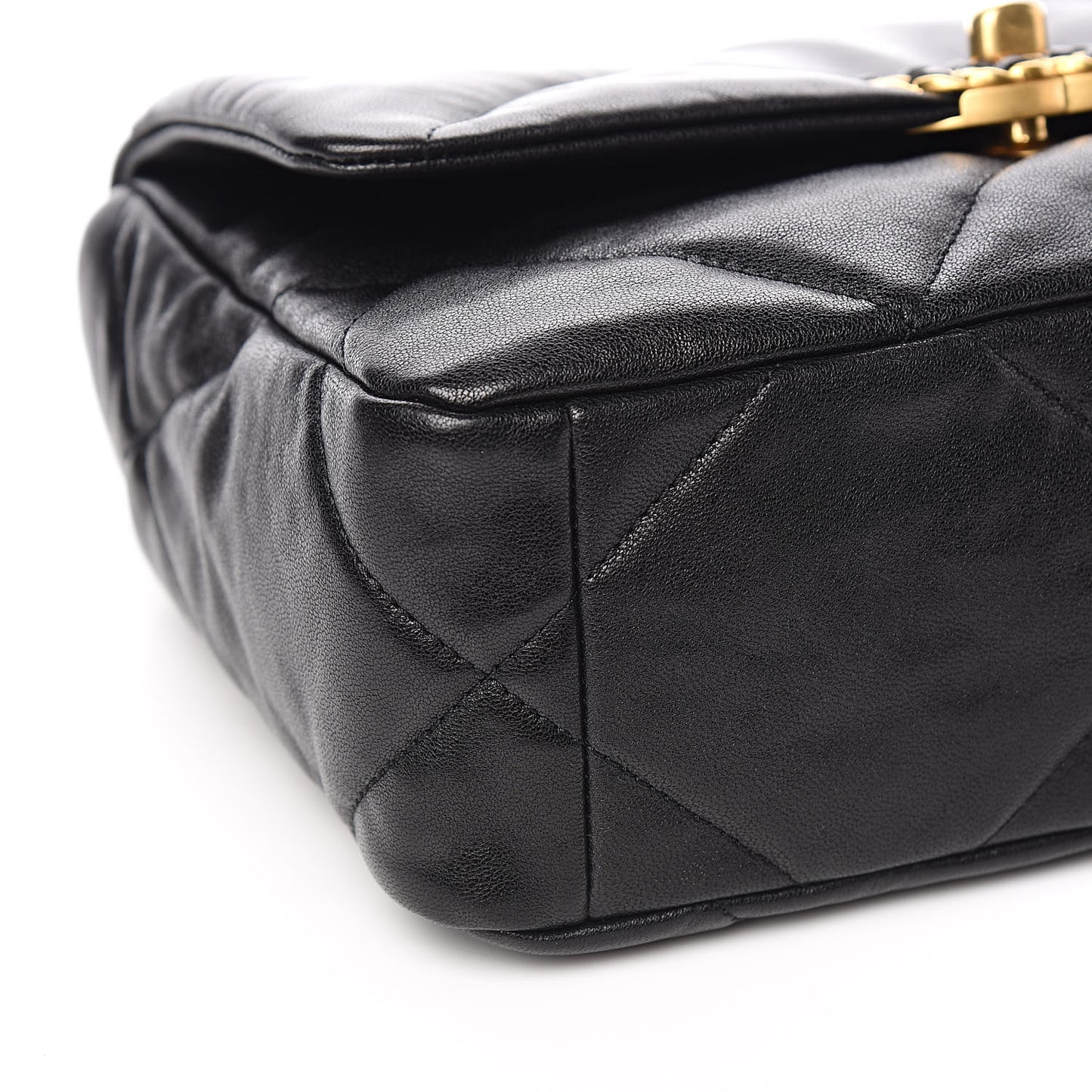Goatskin Quilted Medium 19 Flap Black