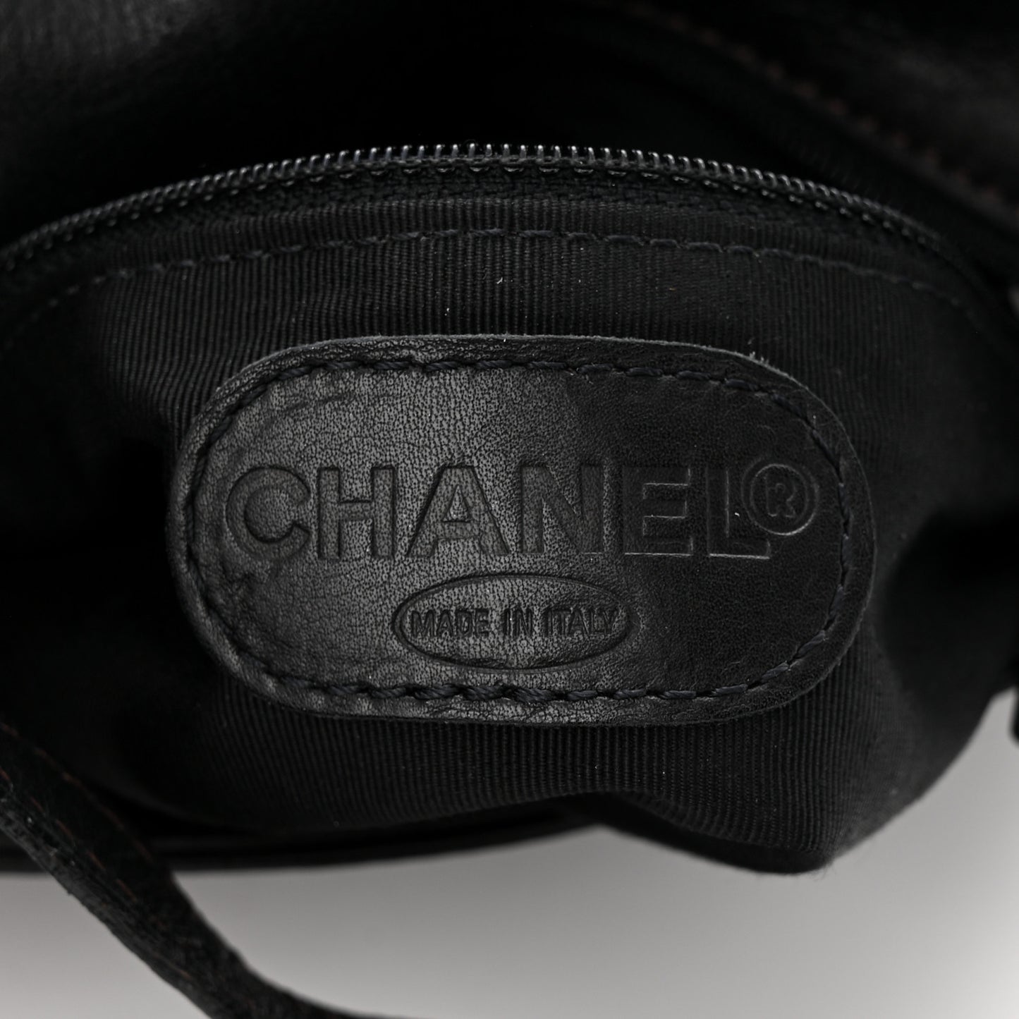 Calfskin Small Messenger So Black
