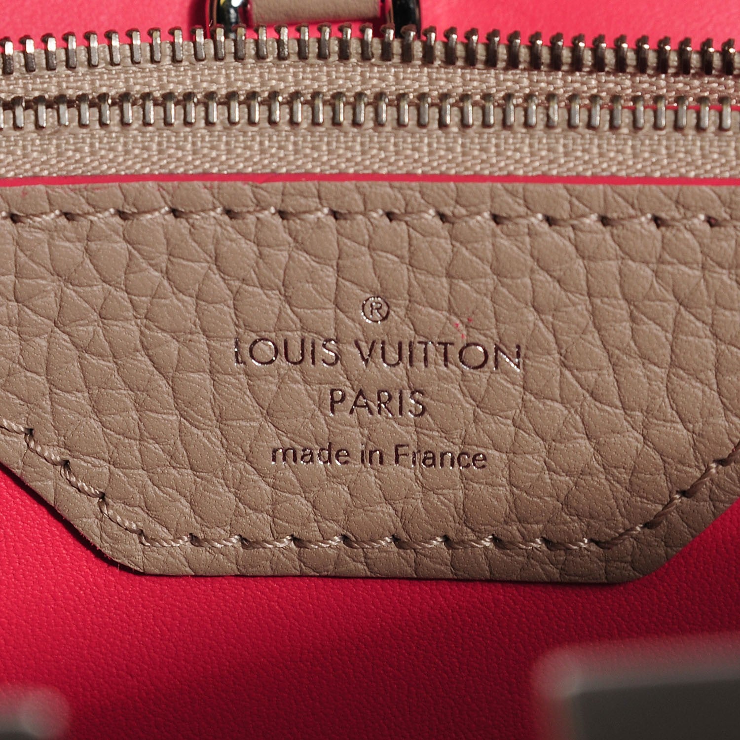 Louis Vuitton Taurillon Capucines MM Galet Litchi 6 of 8