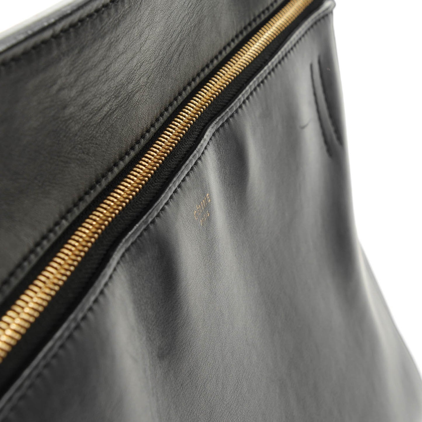 Smooth Calfskin Medium Bi-Color Edge Shoulder Bag Black Navy
