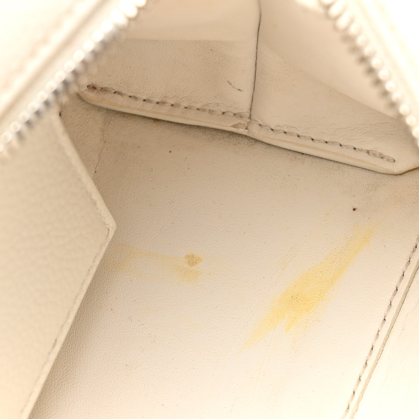 Grained Calfskin Neo Classic Silver Hardware Mini City White