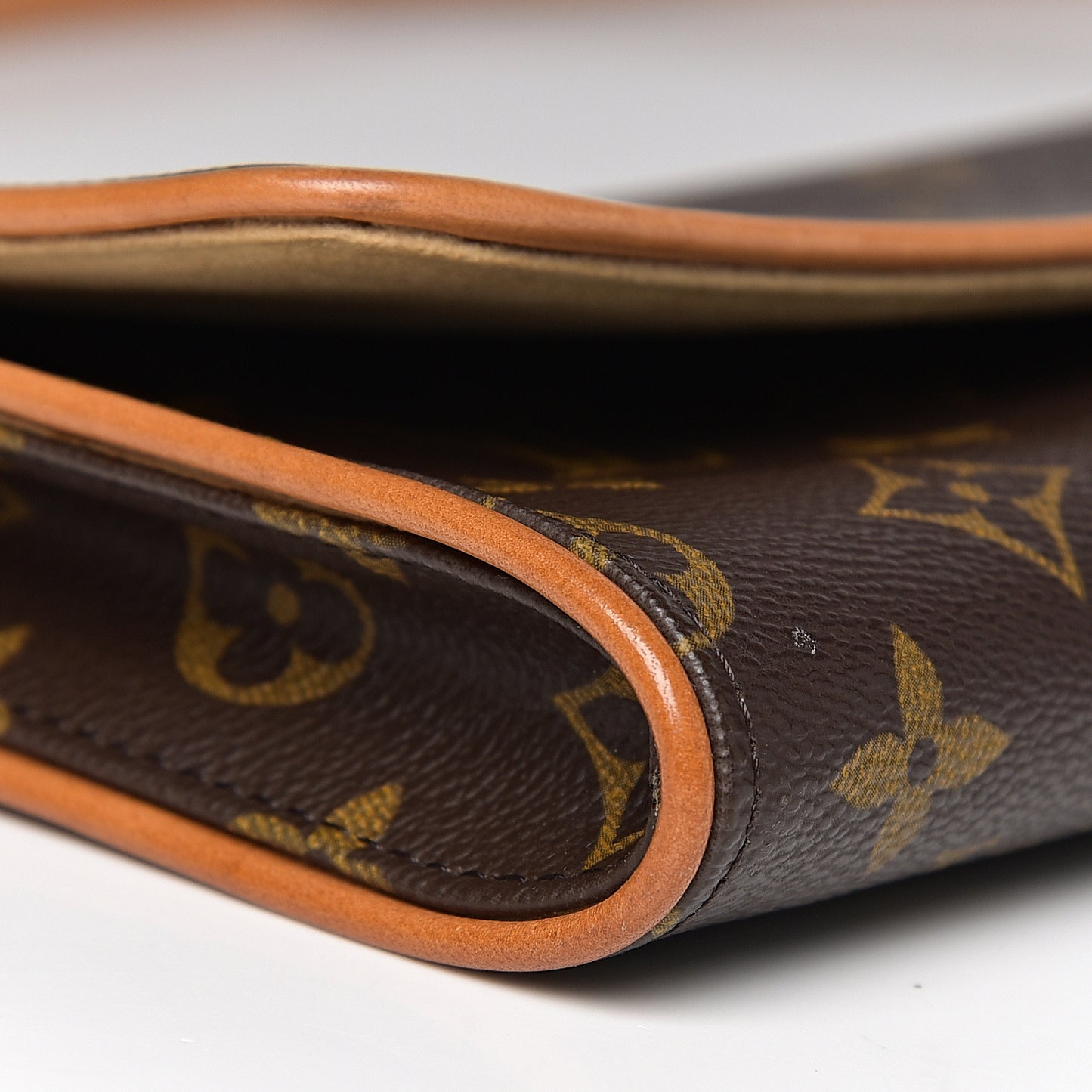 Monogram Pochette Twin GM