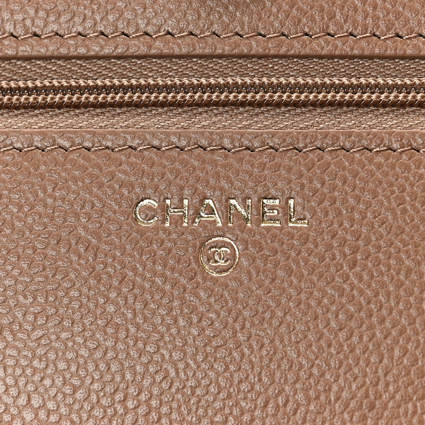 Caviar Quilted Multi Chain Wallet On Chain WOC Beige