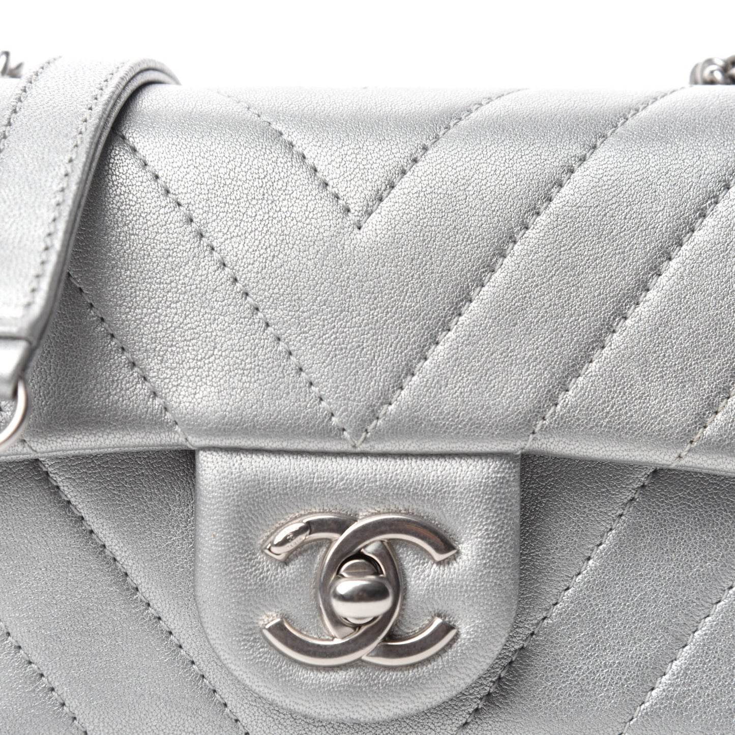 Metallic Lambskin Chevron Quilted Mini Flap Silver