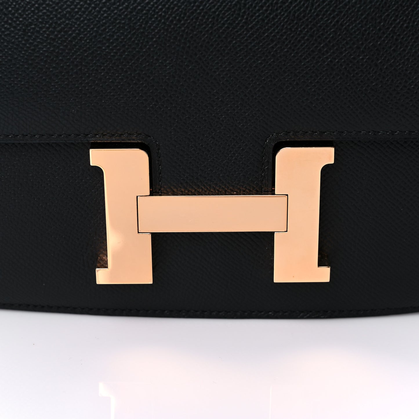 Epsom Constance 24 Black