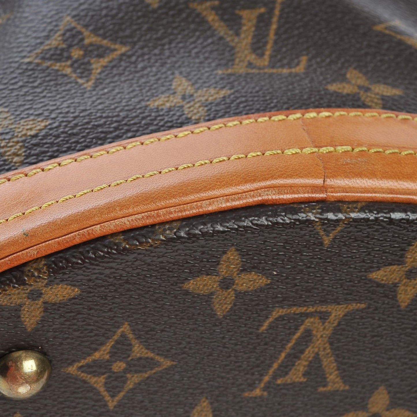 Monogram Petit Bucket 23