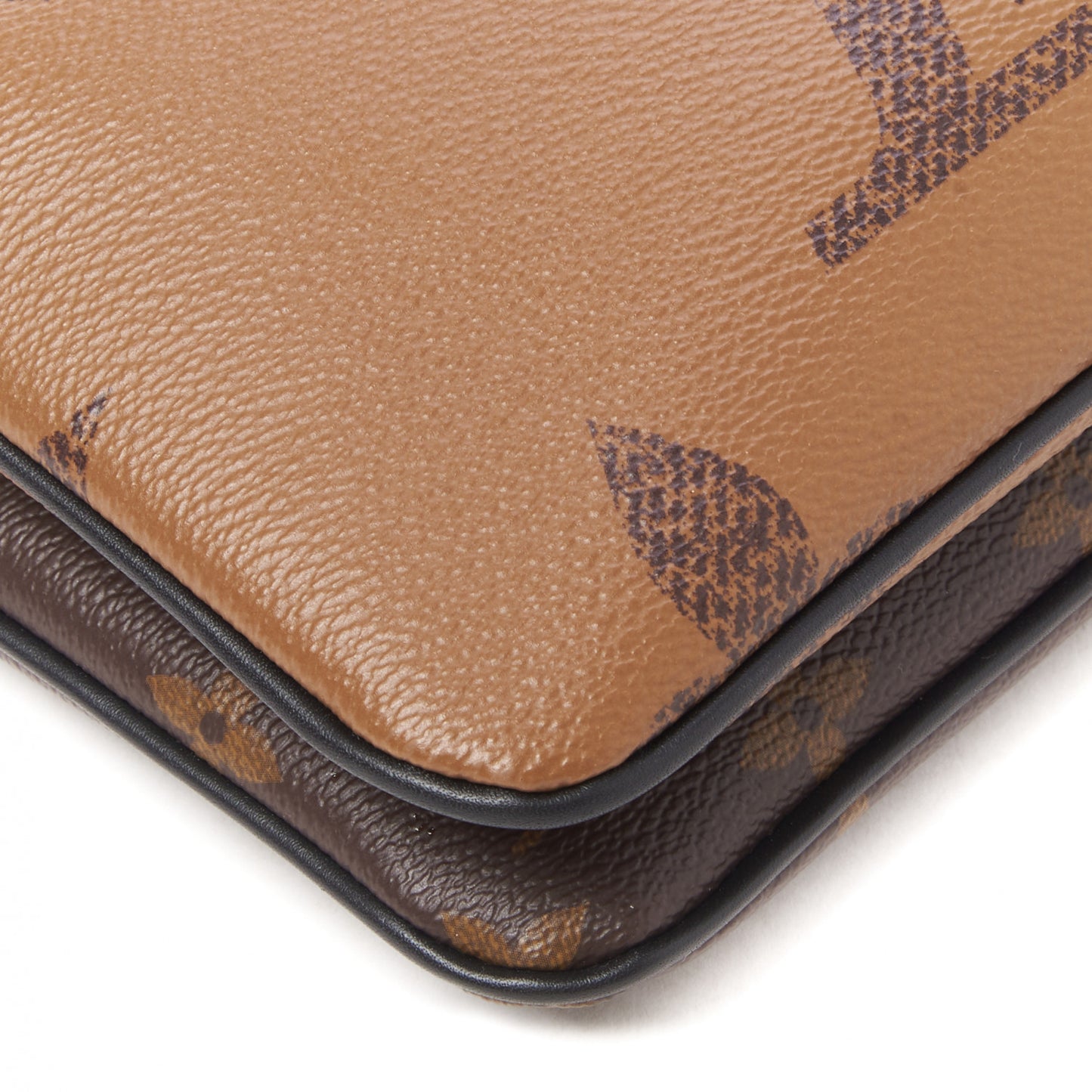 Reverse Monogram Giant Double Zip Pochette