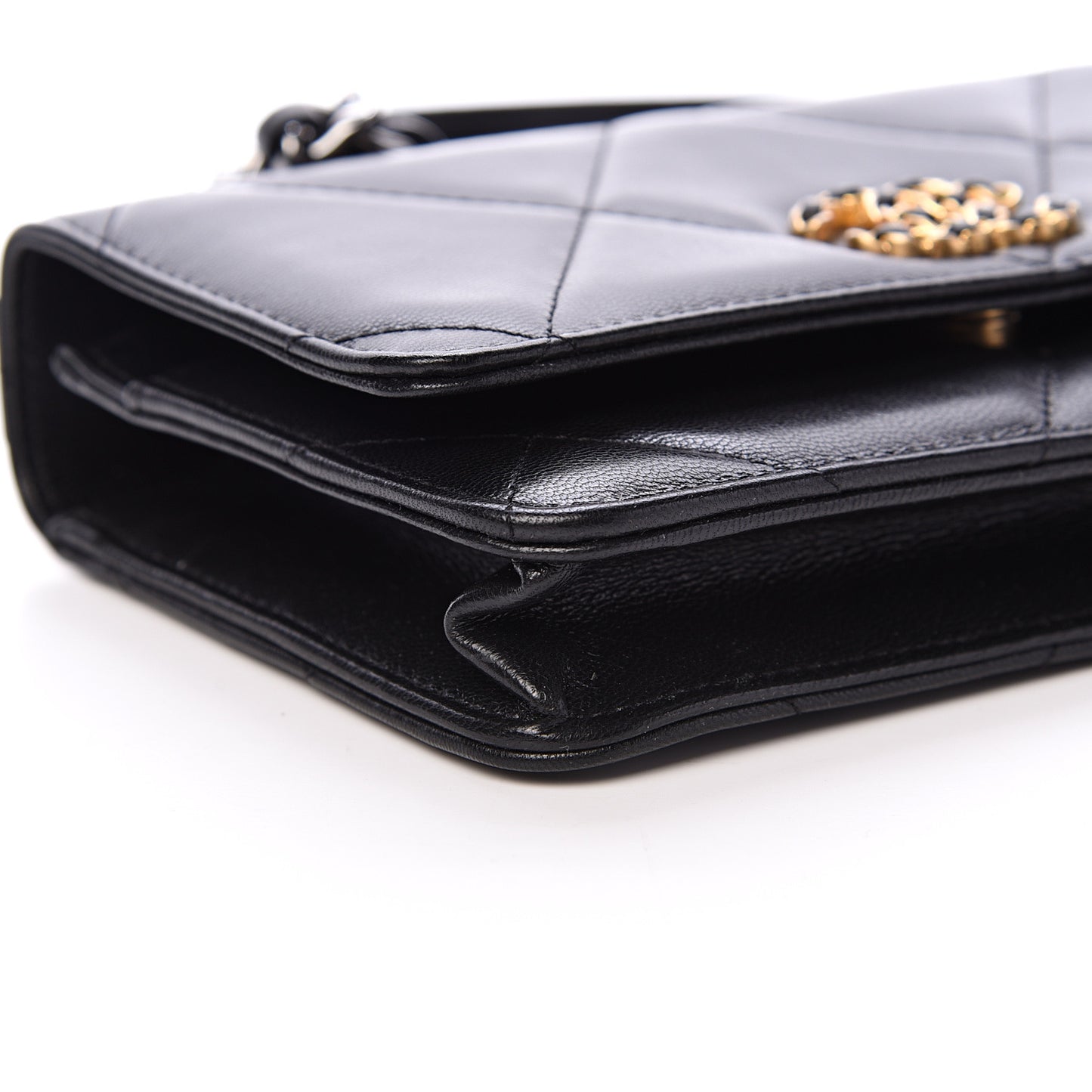 Quilted 19 Wallet On Chain WOC Black