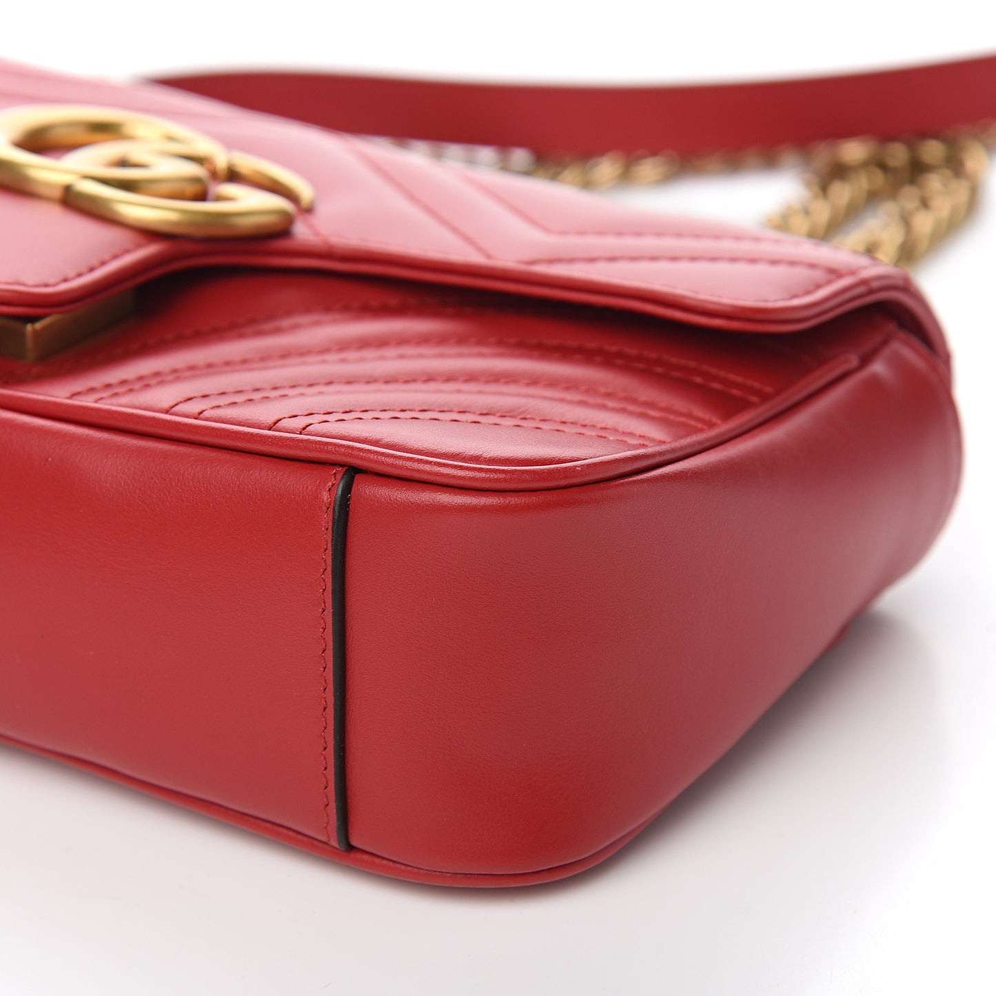 Calfskin Matelasse Mini GG Marmont Shoulder Bag Hibiscus Red