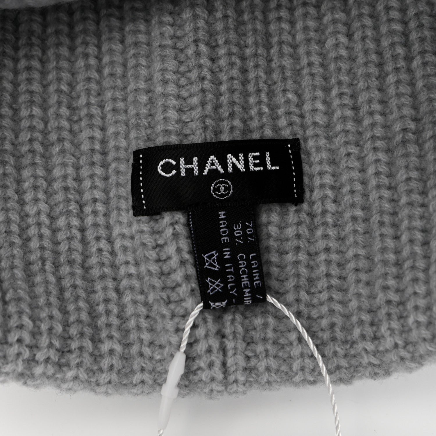 Chanel Wool Cashmere CC Beanie Hat Light Grey Fuchsia 4 of 4