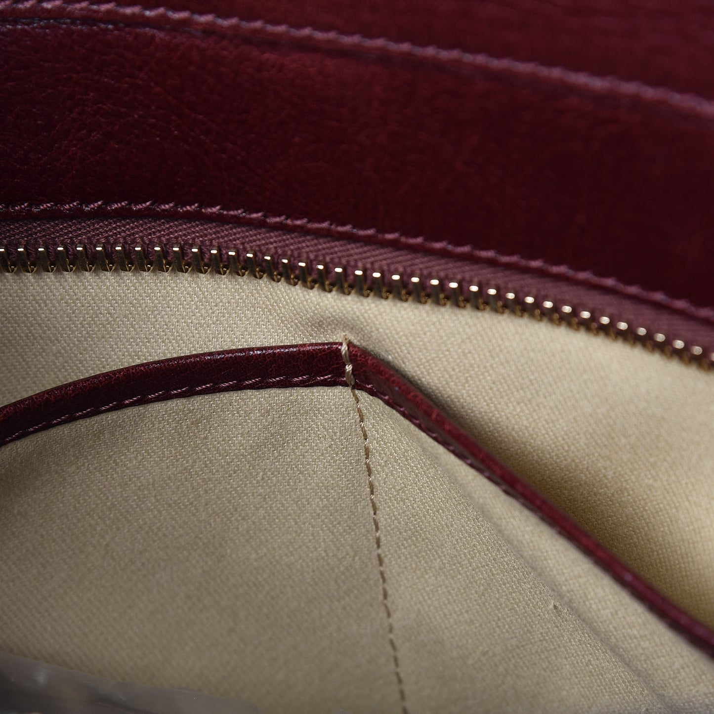 Textured Calfskin Rockstud Double Handle Tote Wine