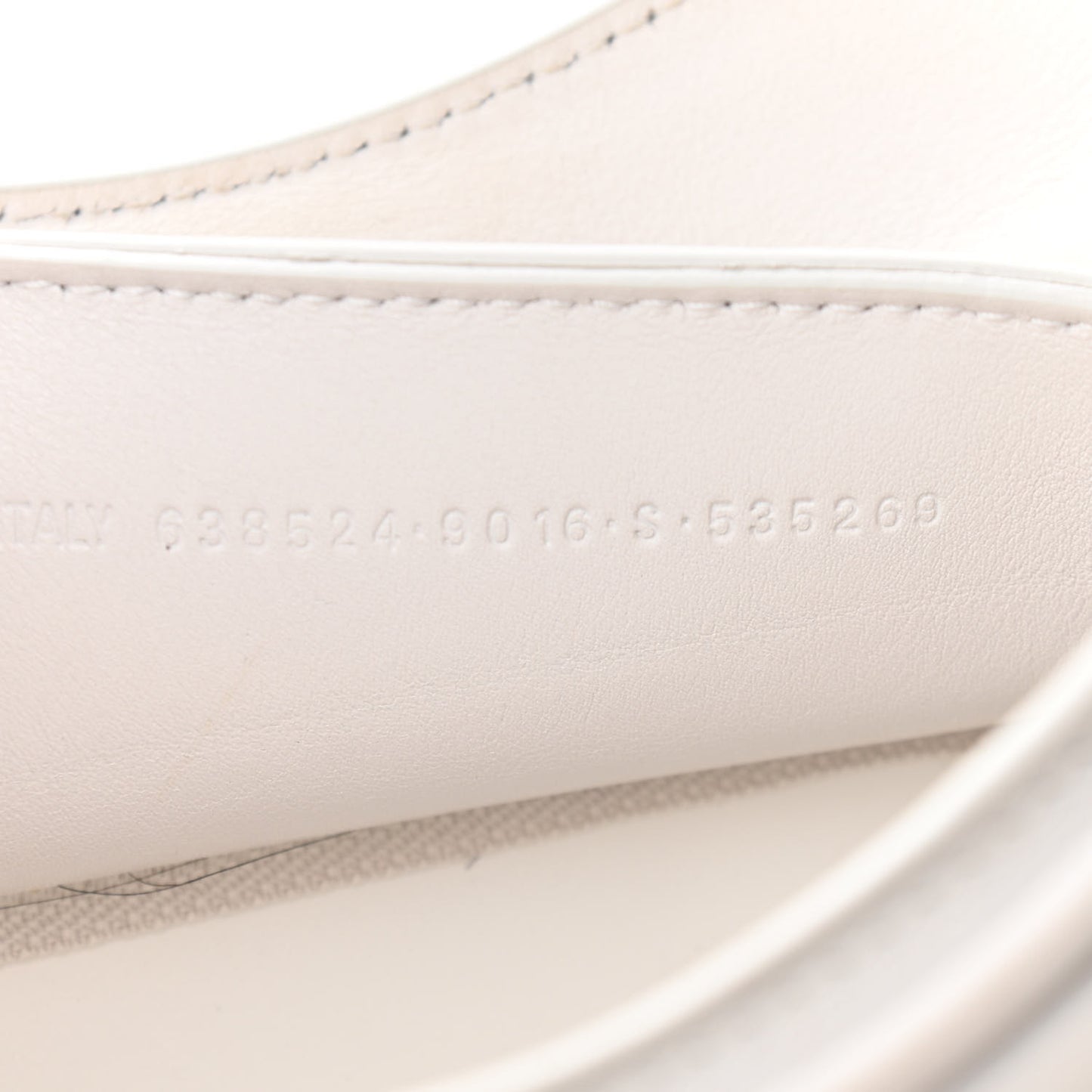 Cake Calfskin Tonal Hardware Mini Neo Classic City White