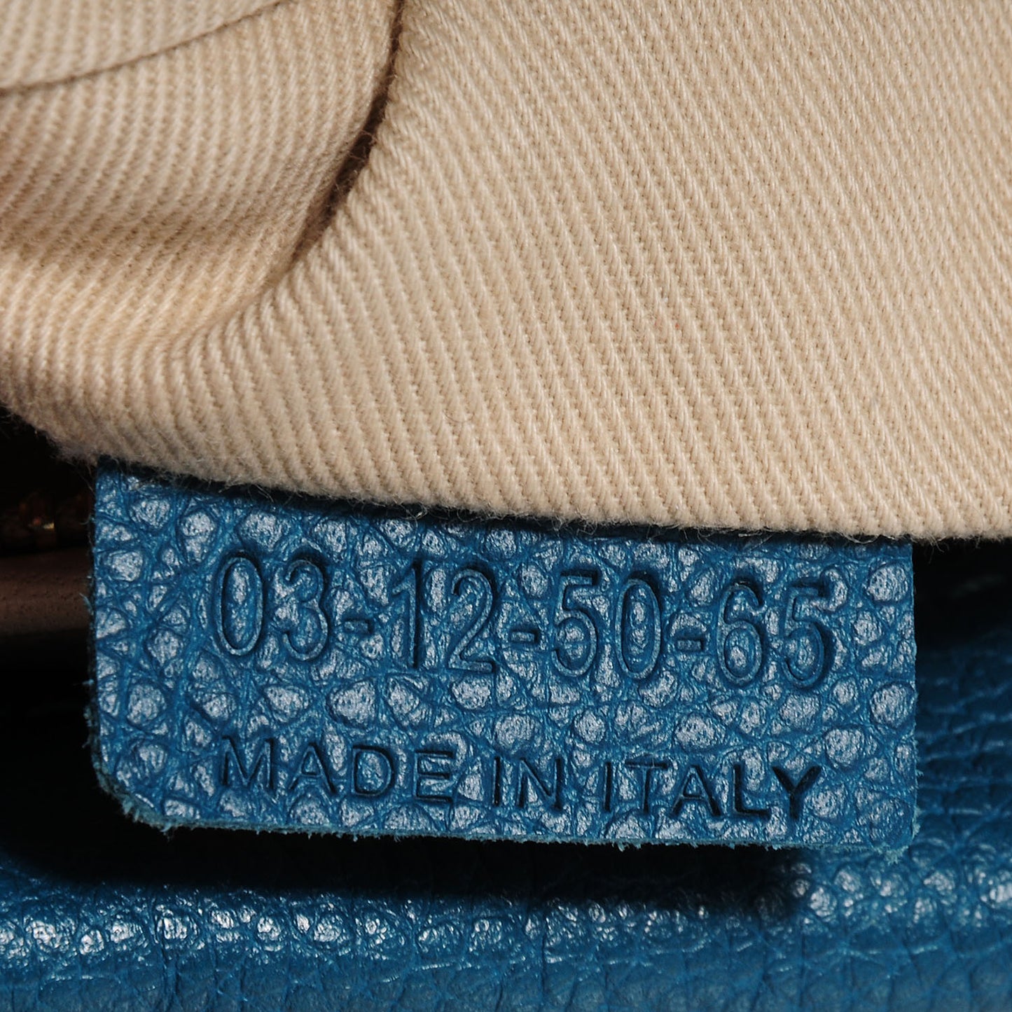 Calfskin Medium Military Paraty Peacock Blue