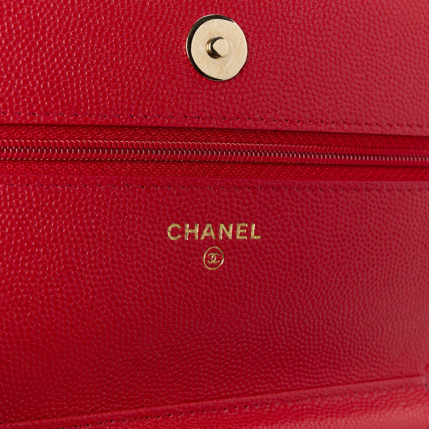 Caviar Quilted Wallet on Chain WOC Red