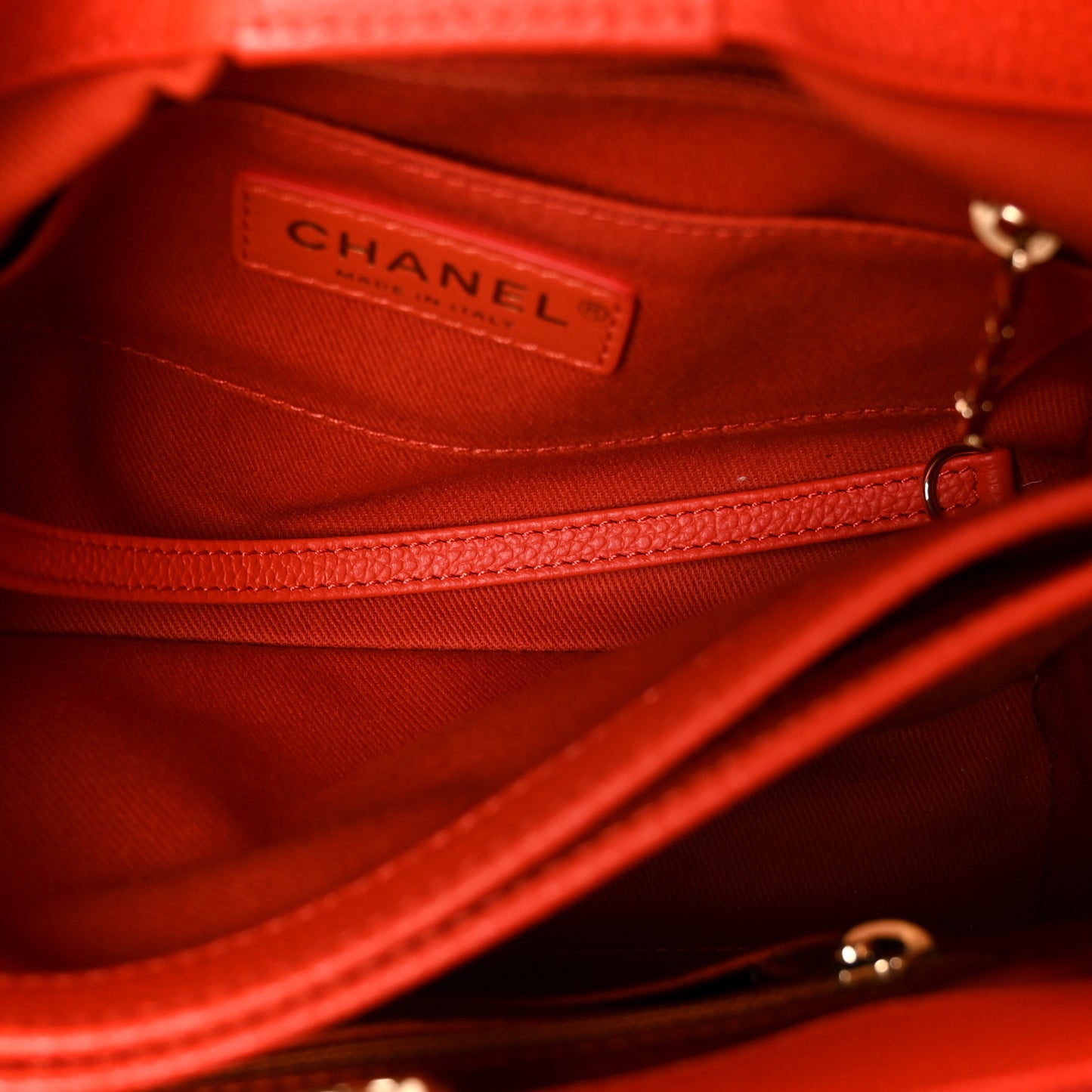 Grained Calfskin Mini Neo Executive Shopper Tote Red