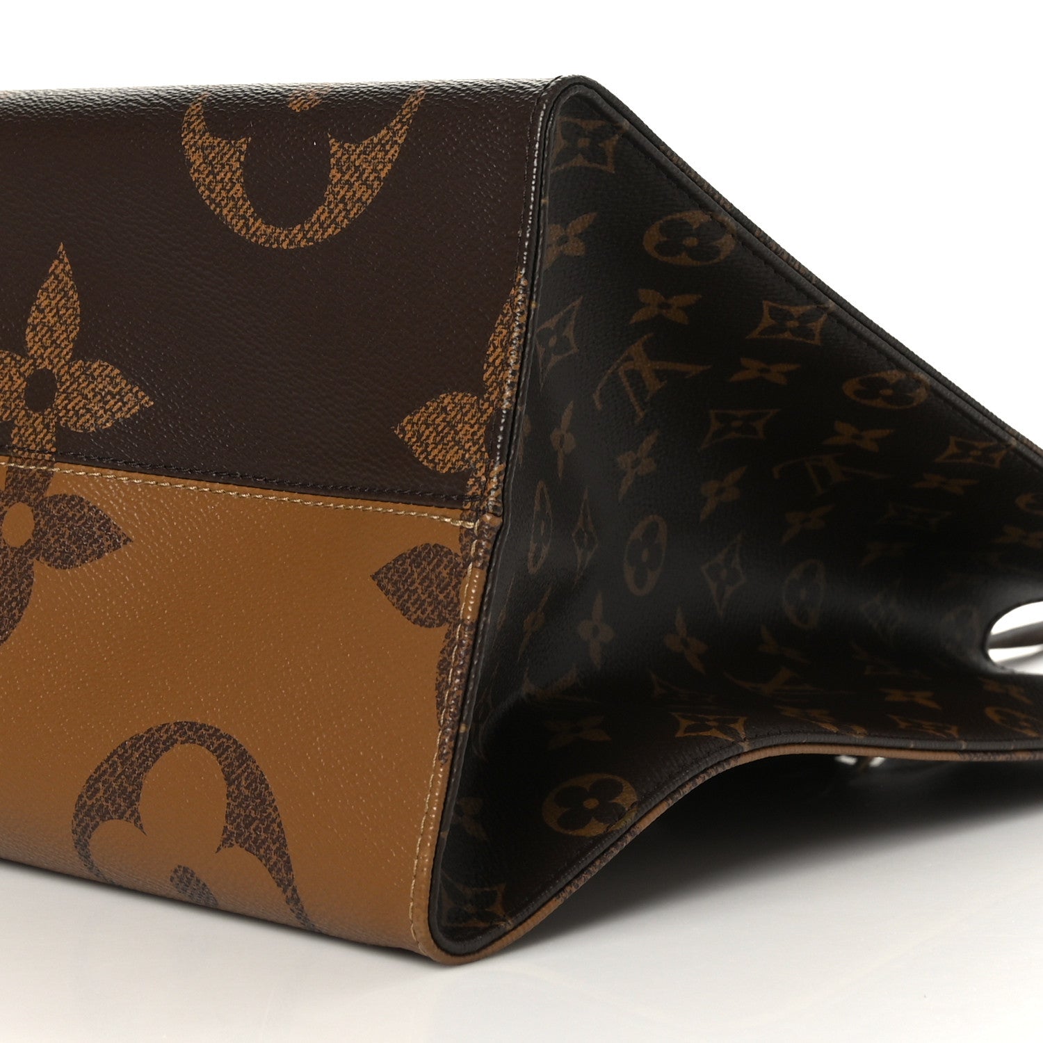 Louis Vuitton Reverse Monogram Giant Onthego GM 7 of 7