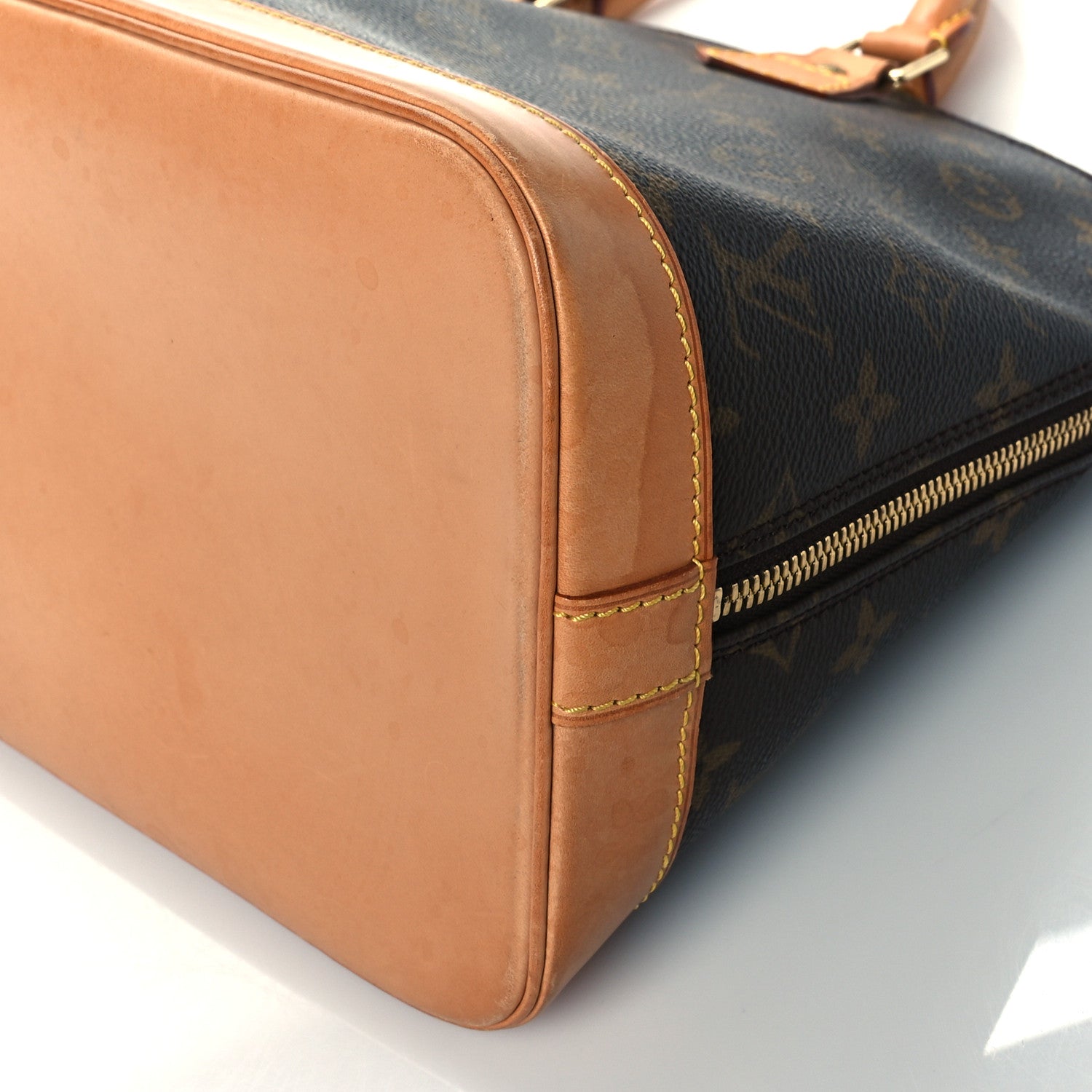 Louis Vuitton Monogram Alma PM 9 of 10