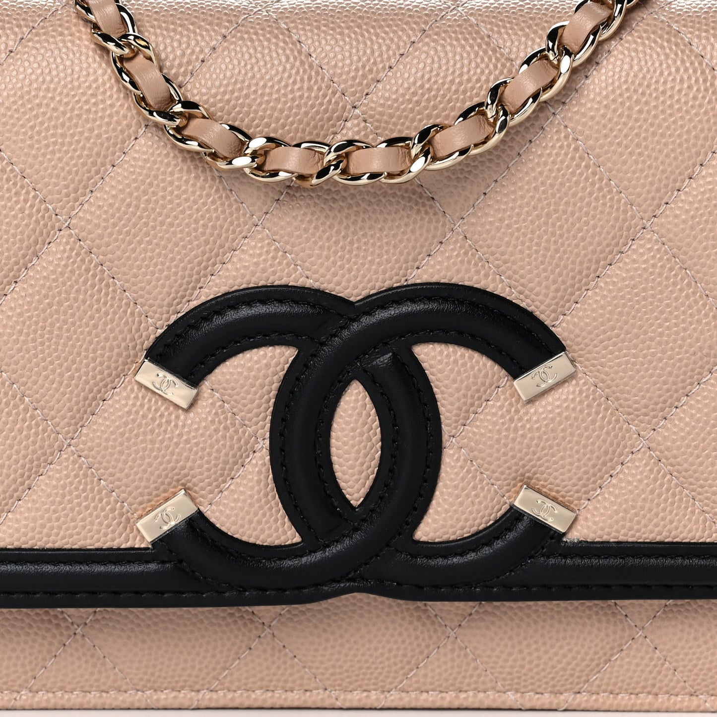 Caviar Quilted CC Filigree Wallet On Chain WOC Beige Black