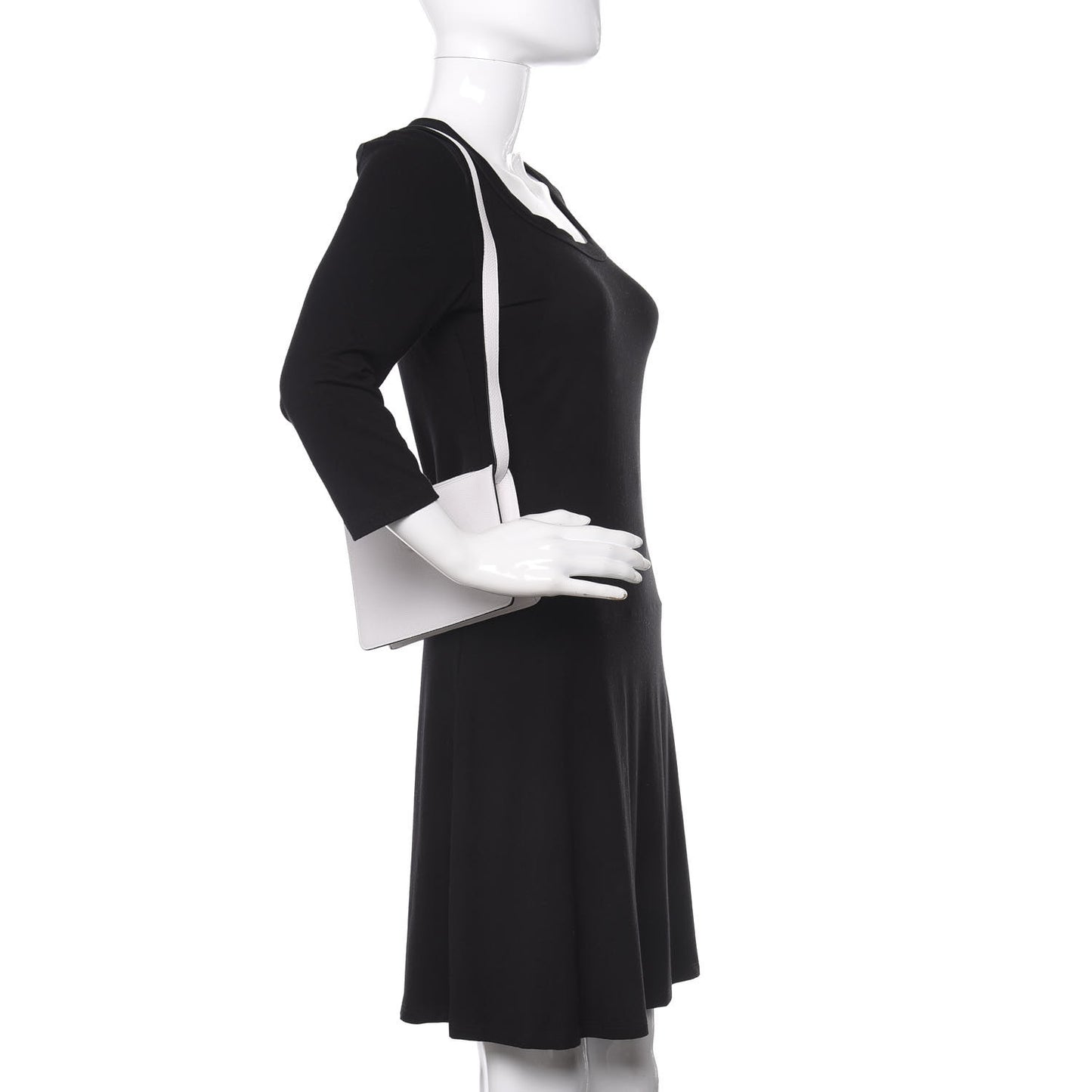 Grainy Calfskin VSling Pouch With Strap Optic White