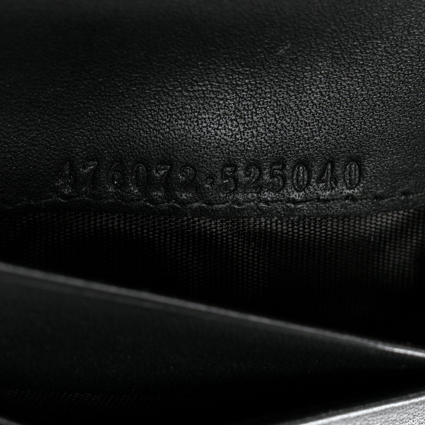 Calfskin Queen Margaret Card Case Wallet Black Mystic White
