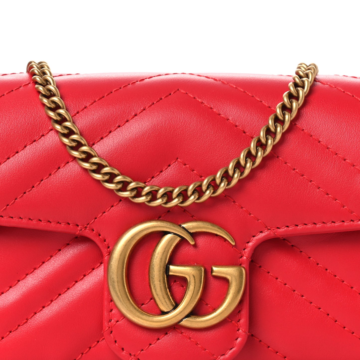 Calfskin Matelasse Super Mini GG Marmont Shoulder Bag Hibiscus Red